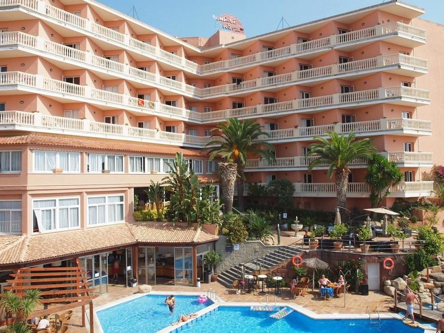 Hotel Alba Seleqtta
